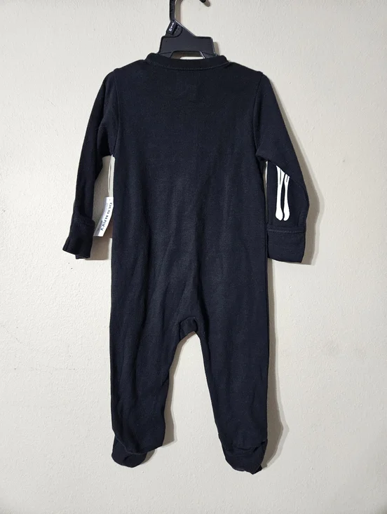 NWT! Old Navy Skeleton Baby Onesie 6-9M - Picture 2 of 4